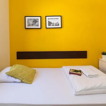 호스텔 Hello Biala 비엘스코-비아와