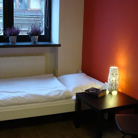 Hello & Hostal